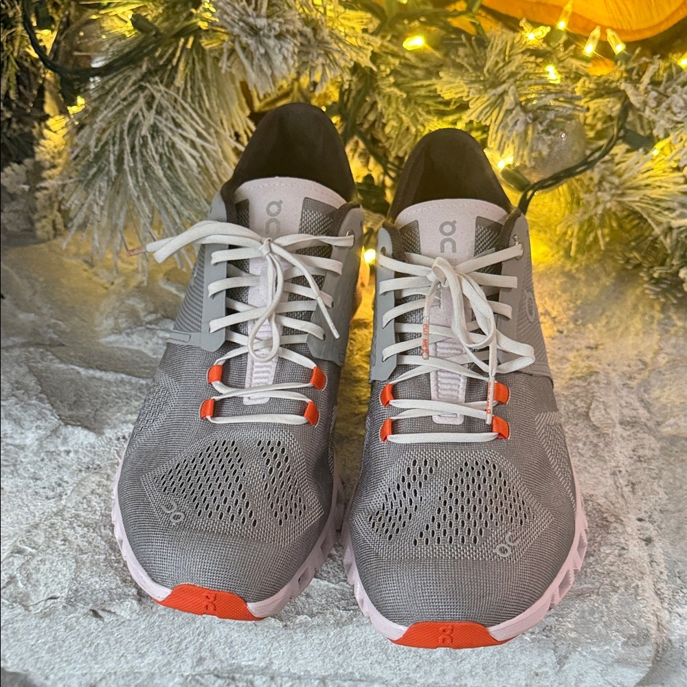 On Cloud Running Gray And Orange - image 1